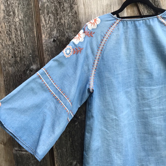 [Mur Mur] Chambray Boho Bell Sleeve Tunic - Picture 8 of 8